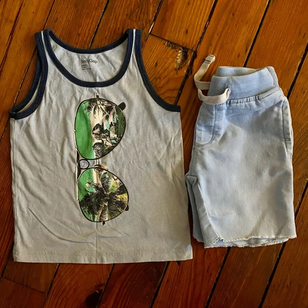 Gap Grey Graphic Tank & Light Jean Shorts Size 3T